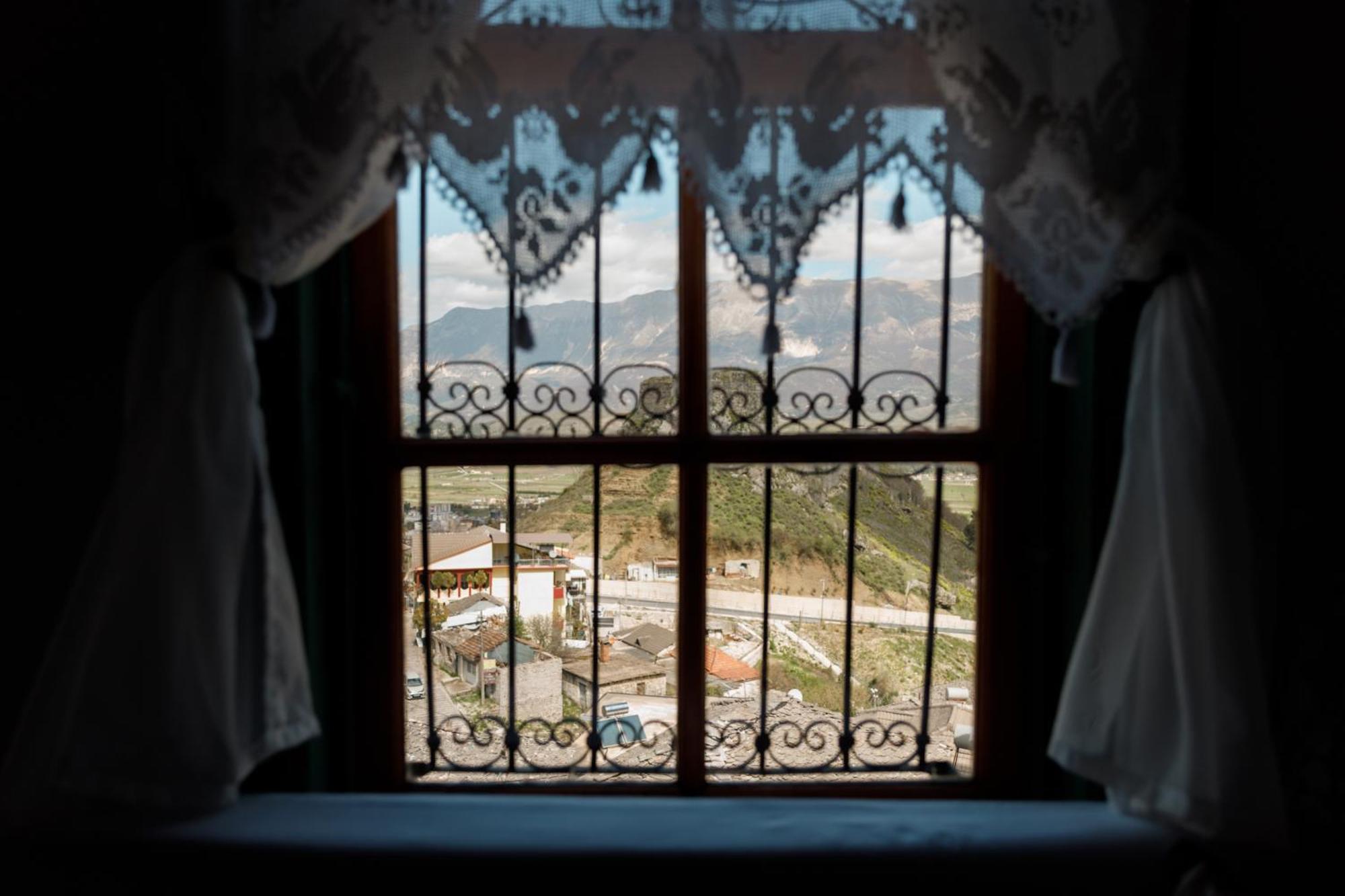 Guesthouse 1805 Gjirokaster Luaran gambar