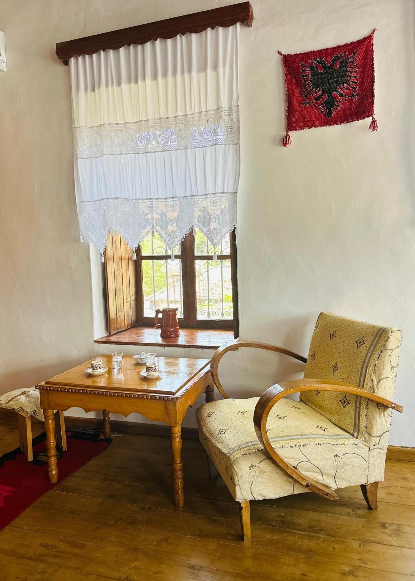 Guesthouse 1805 Gjirokaster Luaran gambar