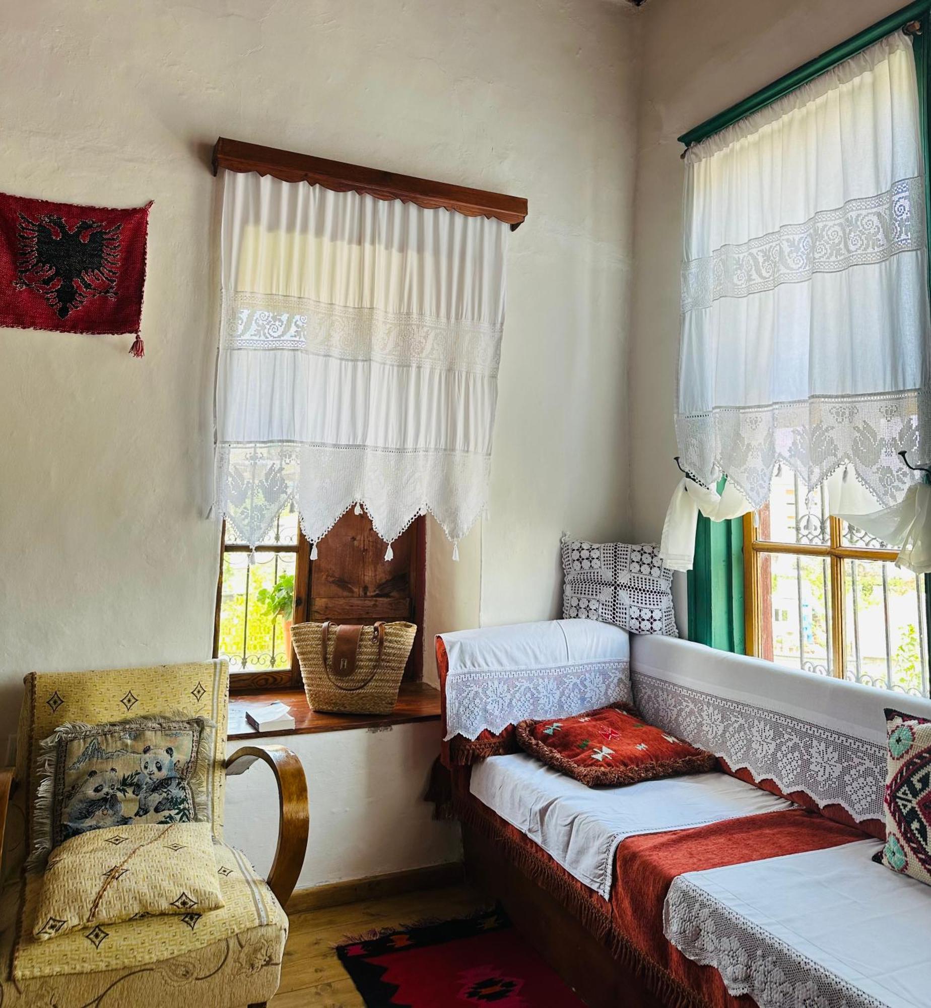 Guesthouse 1805 Gjirokaster Luaran gambar